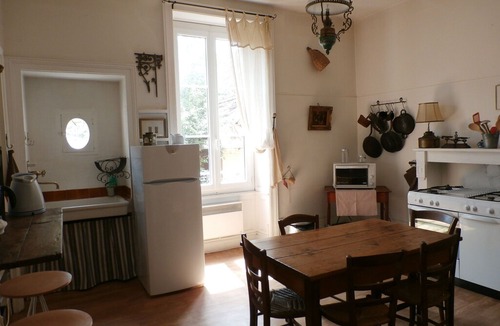 Gray House | cottage in a town house in the centre of Gray