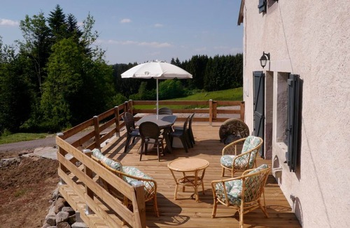 Francourt Cottage | Cottage in Vosges nature, pets allowed, terrace, pellet stove
