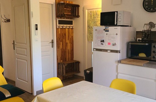 Drome Sud Provence Cottage | Cottage 'Le Gîte De Loulette' with Wi-Fi and Air Conditioning