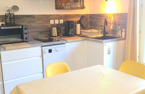 Drome Sud Provence Cottage | Cottage 'Le Gîte De Loulette' with Wi-Fi and Air Conditioning
