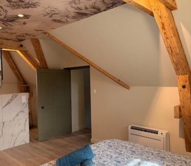 Courpiere House | Cottage Ma Tranquillité - Piscine & Spa