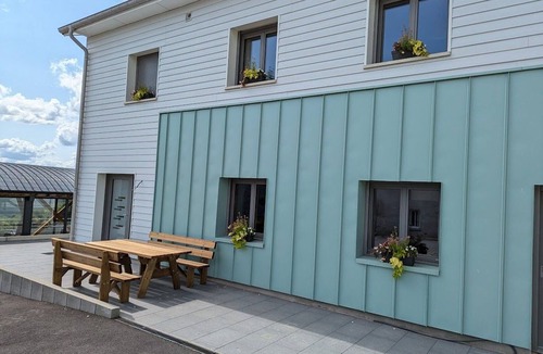 Le Val-d'Ajol Cottage | Cottage with heated pool, spa and valley view