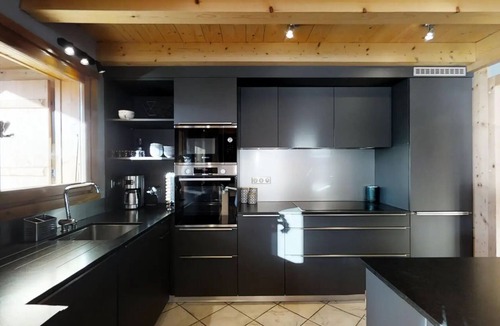Le Chinaillon Ski Chalet | Cottages for 11 People