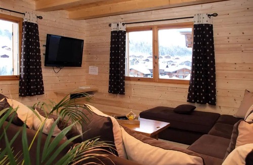 Le Chinaillon Ski Chalet | Cottages for 12 People