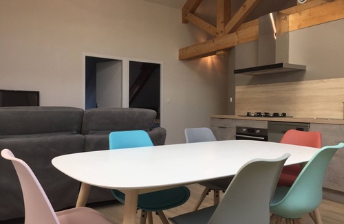 Bonlieu Apartment | Cottages in the center of the Hedgehog waterfalls and lakes.