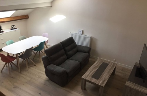 Bonlieu Apartment | Cottages in the center of the Hedgehog waterfalls and lakes.