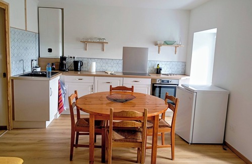 Rochepaule Apartment | Country apartment close to the Dolce Via and hiking trails