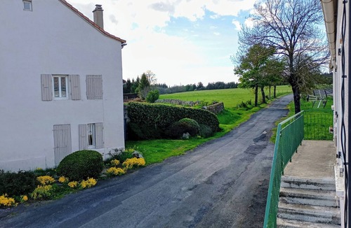Rochepaule Apartment | Country apartment close to the Dolce Via and hiking trails