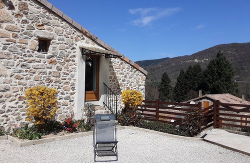 Saint-Julien-du-Gua House | Country house in Monts d'Ardèche Regional Park