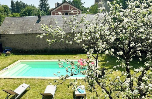 Lucenay-l'Eveque House | Country house with swimming pool in Morvan