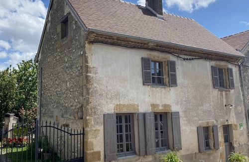 Besson Cottage | Country house in Besson with authentic charm