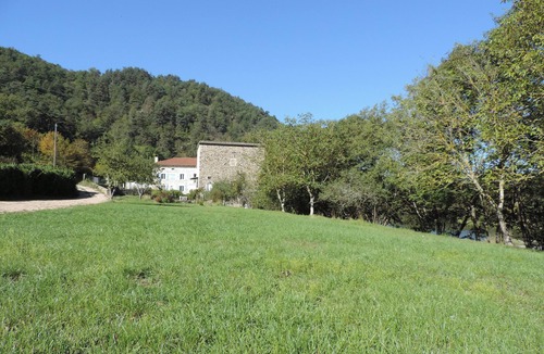Saint-Vincent Villa | Country House 'Moulin De La Ribeyre' with Mountain View, Private Terrace and Wi-Fi