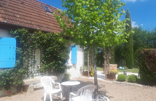 Montambert House | Country house with pool and garden in Burgundy between Loire and Morvan