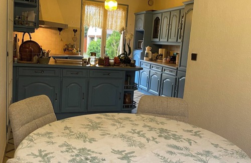 Villebon-sur-Yvette House | Cozy 1-bedroom house in amazing Villebon sur Yvette with AC