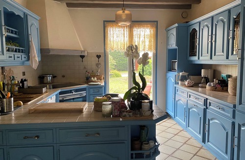 Villebon-sur-Yvette House | Cozy 1-bedroom house in amazing Villebon sur Yvette with AC