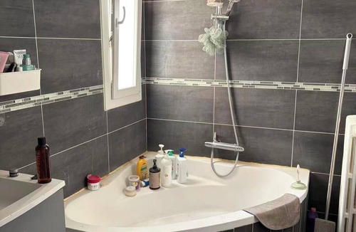 Bagneux Apartment | Cozy 1-bedroom apartment near paris