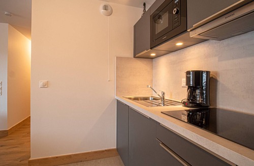 Valmorel Apartment | Cozy 2-bed apt, 7 guests, ski-in/ski-out, parking, wifi