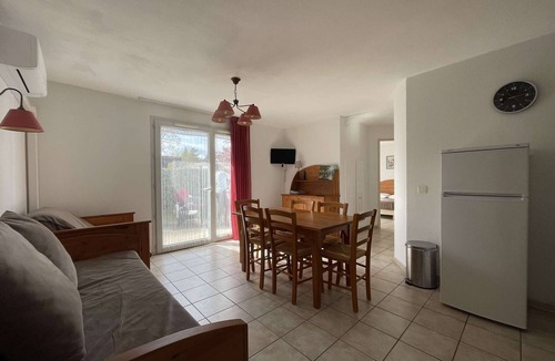Vallon-Pont-d'Arc Apartment | Cozy 3-Room Apartment, A/C, Pool, Pets Welcome, Free Parking, Near Pont d'Arc
