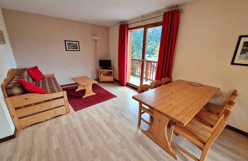 Valfrejus Apartment | Cozy 3-Room Apartment for 4-6 People, Near Ski Piste in Modane