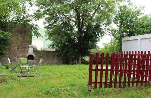 Haraucourt Cottage | Cozy Apartment Near Nancy and Lunéville with Private Garden and Free Parking