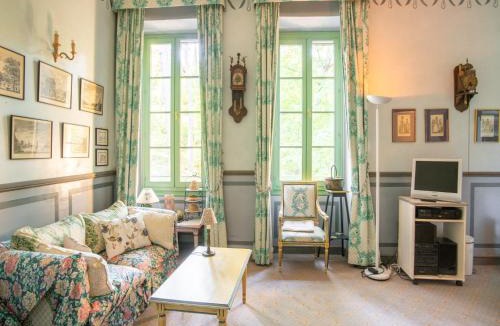 Montbrun-les-Bains Apartment | Cozy Apartment with Swimming Pool, Terrace, Garden, Parking