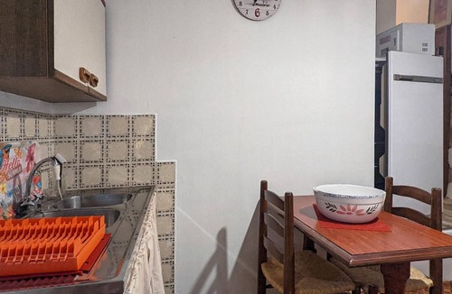 Courtesoult-et-Gatey Cottage | Cozy cottage with stove, shared garden, near castles