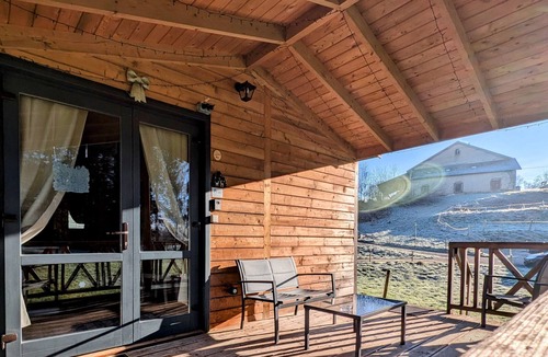 Fougerolles Cottage | Cozy Chalet with Spa and Pets Allowed near Plombières-les-Bains