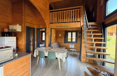 Saint-Laurent-en-Grandvaux Ski Chalet | Cozy chalet in the Haut-Jura with an indoor pool