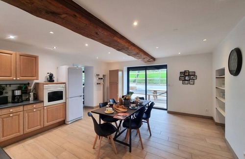 Pouilly-les-Feurs Cottage | Cozy home for 8 with pool and pets allowed