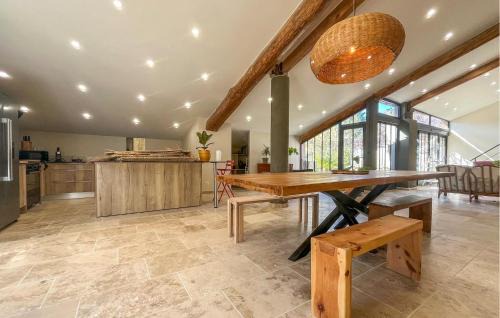Mornas House | Cozy Home In Mornas With Sauna