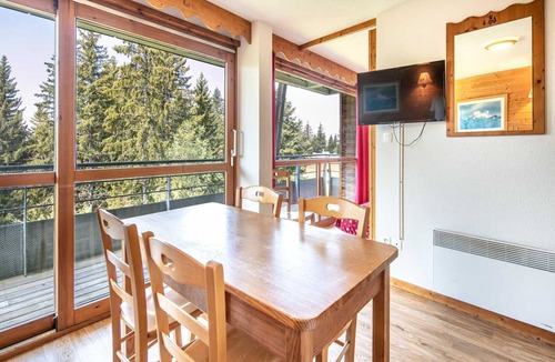 Chamrousse Apartment | Cozy Ski Retreat in Chamrousse