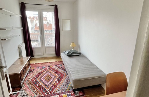 Secteur 1 Apartment | #CX |Chez Faffa 𓅂| Spacious T5 | Train station |