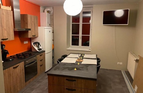 Lons-le-Saunier Apartment | Détente au Centre-Ville - Lons-le-Saunier