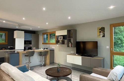 Les Grangettes Apartment | Das ruhige Les Grangettes mit Seeblick by Interhome