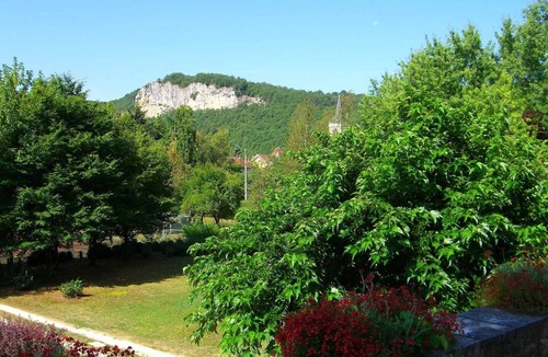 Saint Sozy House | Demeure de Charme Dans un Village du Quercy Avec un Parc, Tennis et Piscine