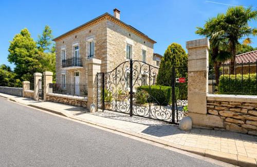 Septfonds Villa | Demeure en pierre avec piscine, coeur du village