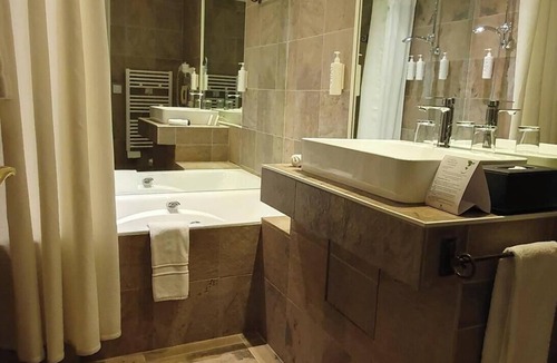 Tournus Hotel | Demeures & Châteaux - Hôtel Greuze & Spa Tournus