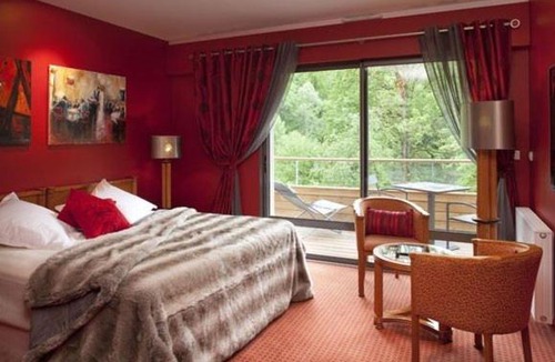 Gudmont Hotel | Demeures et Châteaux La Source Bleue