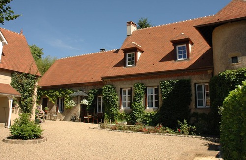 Issy-l'Eveque Cottage | Design luxury holiday home Burgundy Clos Laraison****