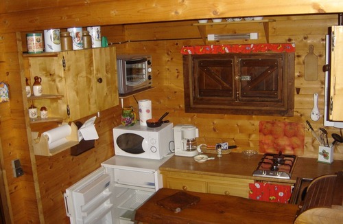 Pont-du-Navoy Ski Chalet | Detached chalet built on 1 hectare in the countryside in a village in Jura