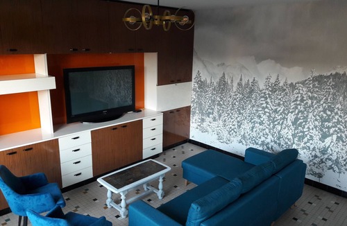 Andelat House | Detached house in the countryside. Pets allowed