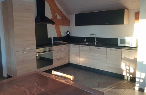 Les Arsures House | Detached house with large terrace and adjoining land