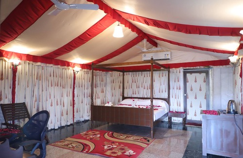 Halol Resort | Devs Camp
