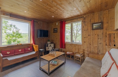 Les Estables Ski Chalet | Discover Gîte Le Pradel in Les Estables