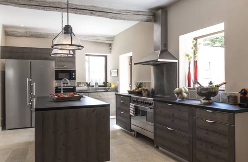 Vaison-la-Romaine House | DOMAINE 5* SPA SAINT QUENIN®️30PERS-CLIMATISATION-HEATED POOL-JACUZZI-SAUNA