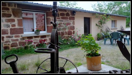 Villecomtal House | Domaine de Jouani gîte La Charrue