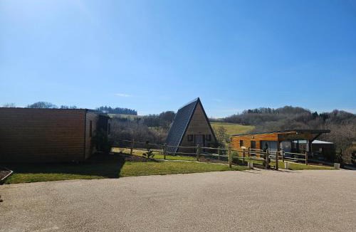 Paroisse Saint-Walburge Cabin | Domaine de la vôge & chalets et spa