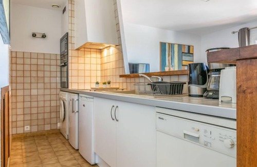 Visan Apartment | Domaine de Majobert by Interhome