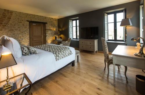 Saint-Jean-de-Trezy Hotel | Domaine de Rymska & Spa - Relais & Châteaux