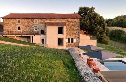 Saint-Barthelemy-de-Vals Bed & Breakfast | Domaine de Galaure
